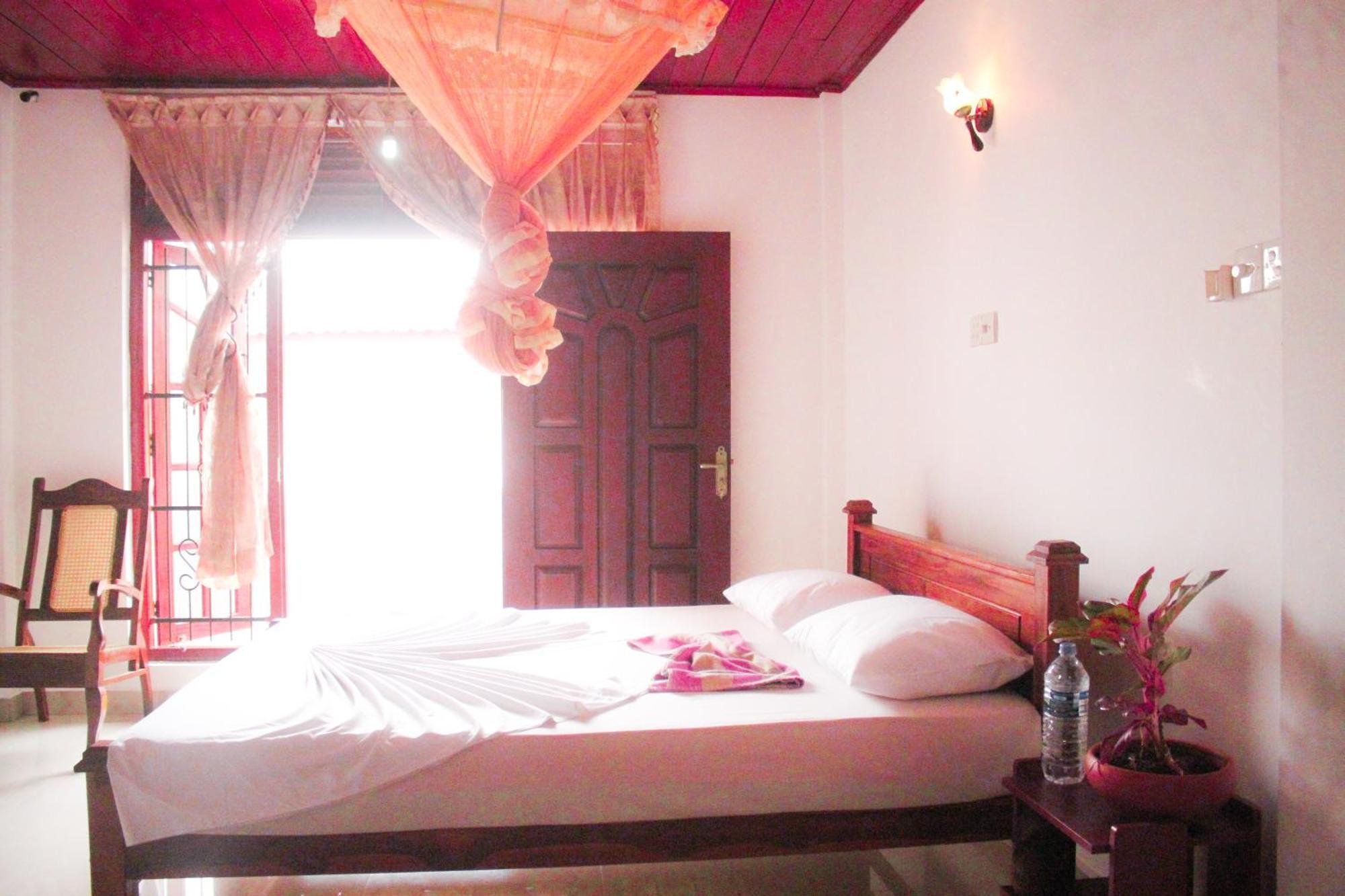 Golden Town Hotel Tangalle Exterior foto